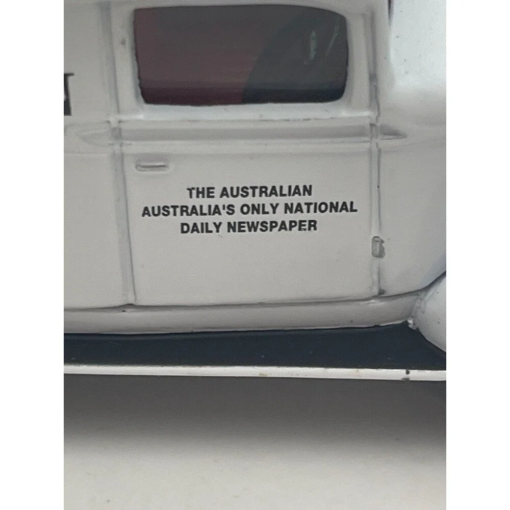 Matchbox Collectibles Australian Newspaper Van Diecast w/ Box 4.5